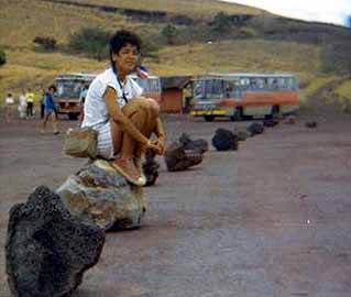 Cleo Dorneles, aqui sentada numa pedra de vulcão em Masaya: "Nunca senti medo de morrer" - Cleonice Dorneles (Arquivo pessoal)